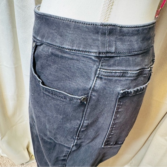 Lee Women's Charcoal Jeggings - Picture 5 of 11